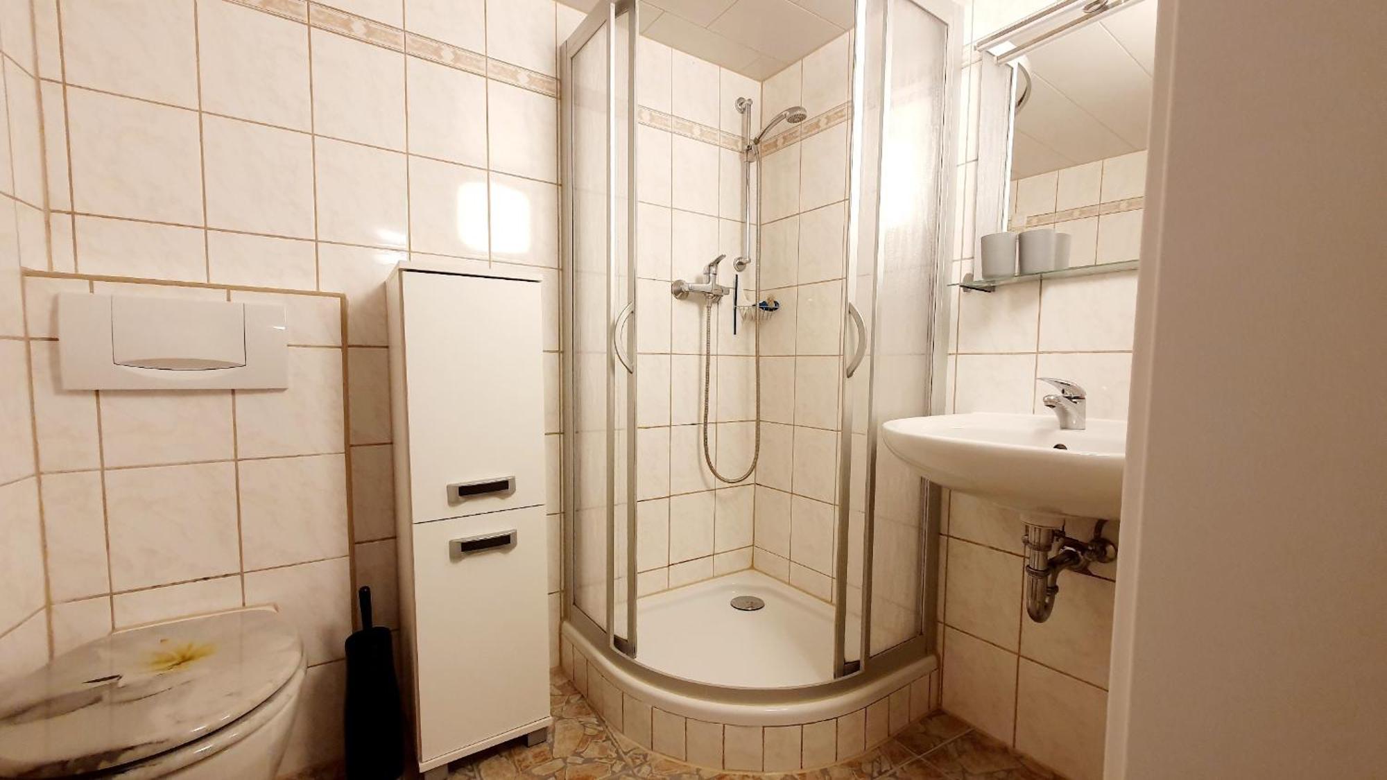 Apartment Gruener Fuerst Mit Sitzecke Im Innenhof & Naehe Park & Erdgeschoss باد موسْكاو المظهر الخارجي الصورة