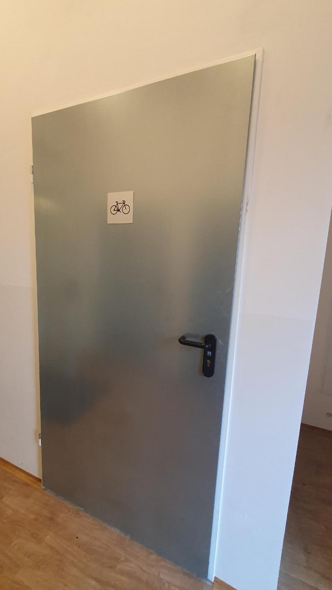 Apartment Gruener Fuerst Mit Sitzecke Im Innenhof & Naehe Park & Erdgeschoss باد موسْكاو المظهر الخارجي الصورة