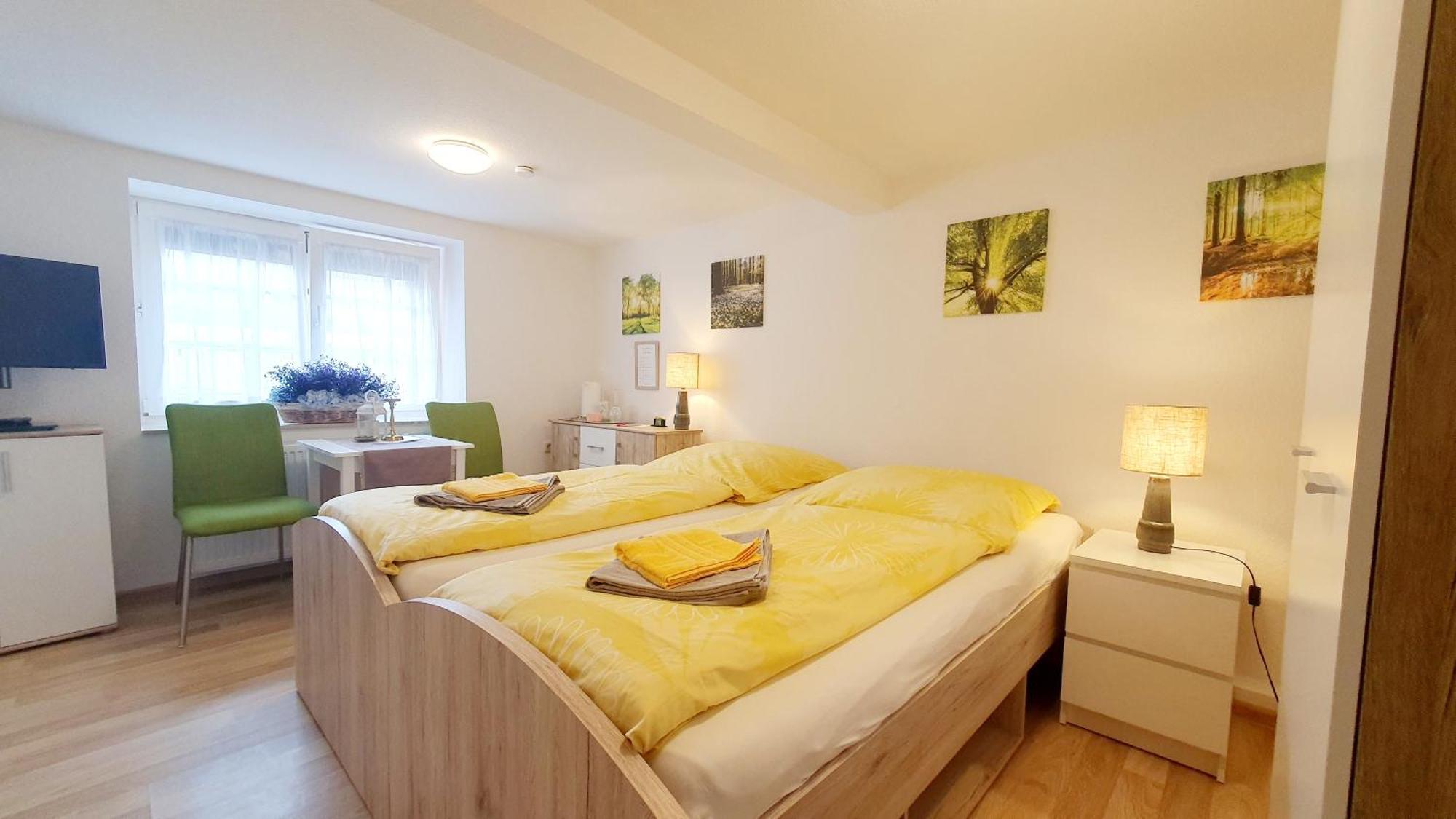 Apartment Gruener Fuerst Mit Sitzecke Im Innenhof & Naehe Park & Erdgeschoss باد موسْكاو المظهر الخارجي الصورة